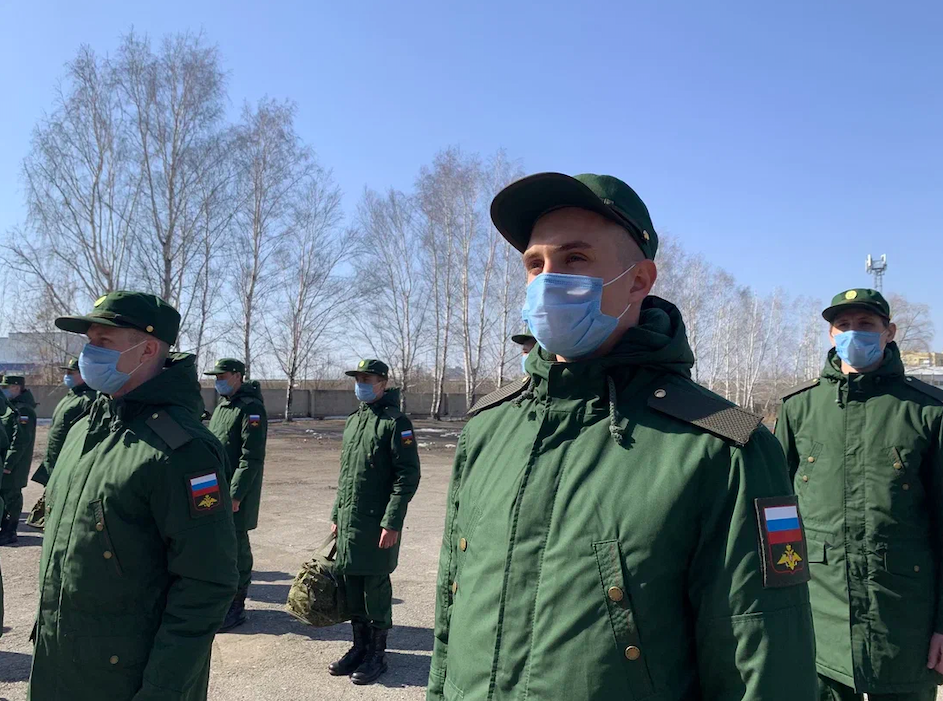 Фото 15 призывников из Новосибирской области вступят в Президентский полк РФ 2